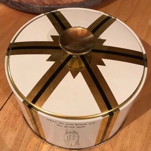 This is a 1950’s ice bucket estate find!